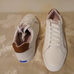 NWOB Womens Keds   White/Cognac  Size 11